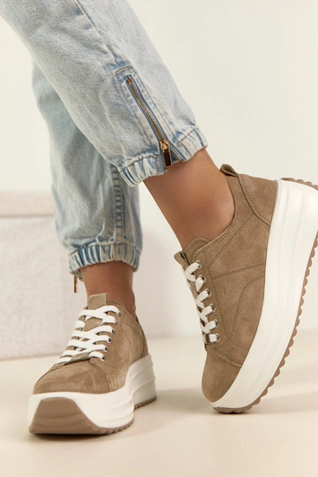 Sandfarbene Leder-Sneaker mit Plateau Filippo 2