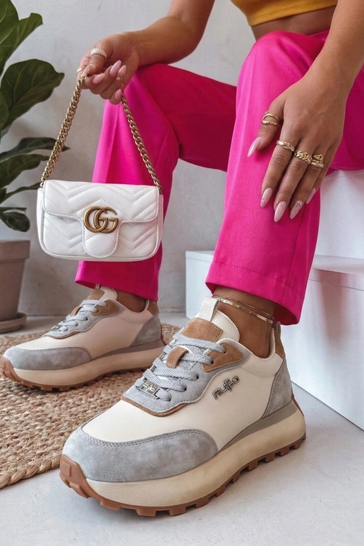 Beige Leder-Schuhe mit Plateau Filippo