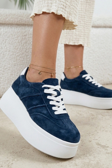 Dunkelblaue Leder-Schuhe...