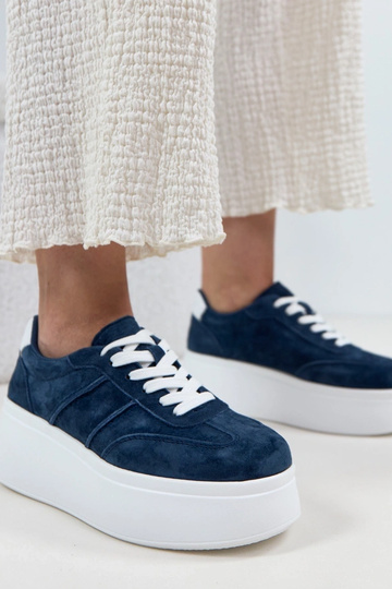 Dunkelblaue Leder-Schuhe mit Plateau Cambell 2