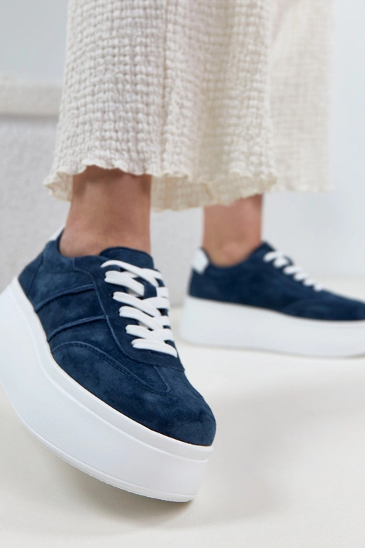 Dunkelblaue Leder-Schuhe mit Plateau...