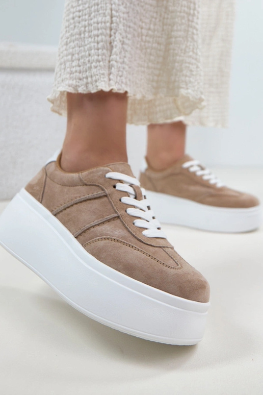 Beige Leder-Schuhe mit Plateau Cambell