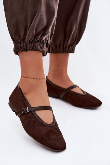 Ballerinas mit Riemen aus Öko-INildlederoZue CzekoladoZue Felora 2