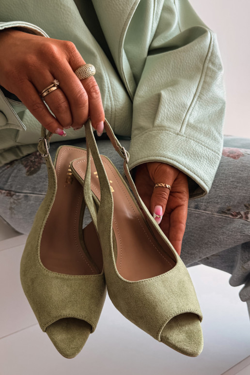 Damensandalen mit dünnen Absätzen aus Öko-INildlederoZue grüne Farbe Sevina