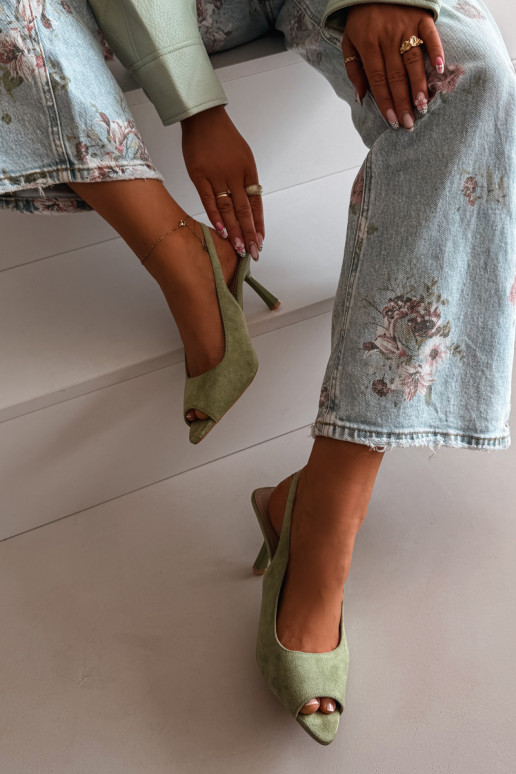 Damensandalen mit dünnen Absätzen aus Öko-INildlederoZue grüne Farbe Sevina