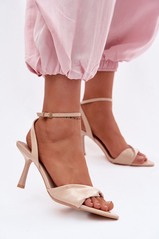 Damensandalen mit dünnen Absätzen aus Öko-Leder Beige Sedira