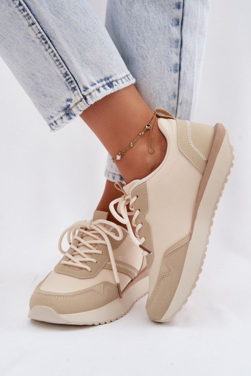 Sneakers Stilvollllschuhe Feminin mit einer Plattform Big Star TT274278 Beige