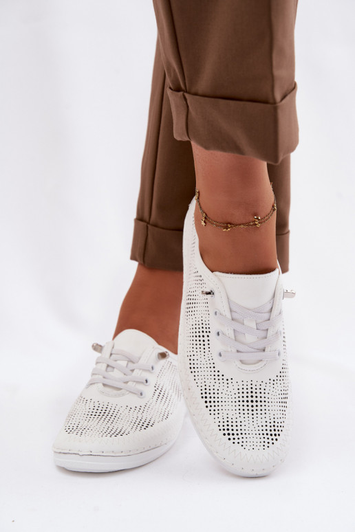 Haut mit durchbrochenen Elementen Schuhe Feminin S.Barski LR61-7083 Zueiße Farbe