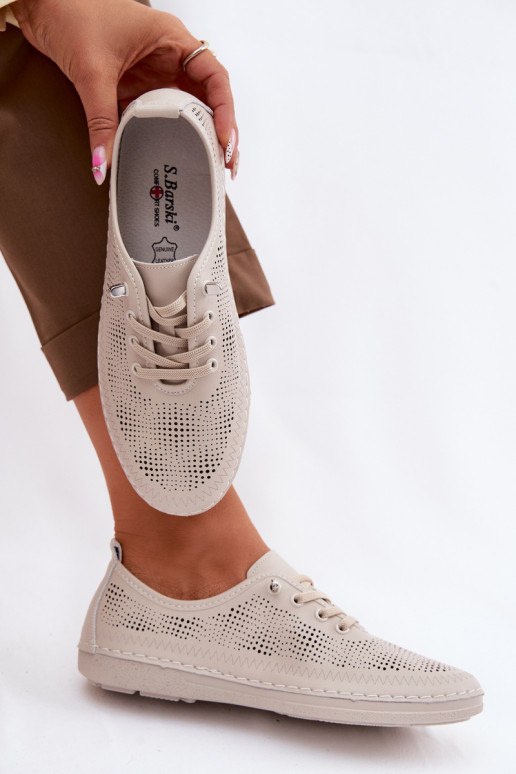 Haut mit durchbrochenen Elementen Schuhe Feminin S.Barski LR61-7083 Beige