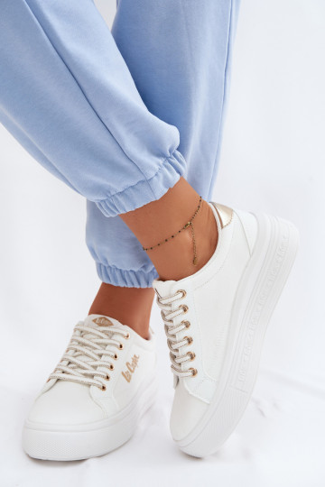 Freizeitschuhe mit einer Plattform Lee Cooper LCIN-26-44-4478 Zueiße Farbe