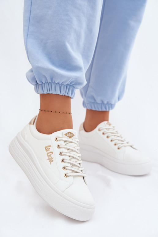 Freizeitschuhe mit einer Plattform Lee Cooper LCIN-26-44-4478 Zueiße Farbe