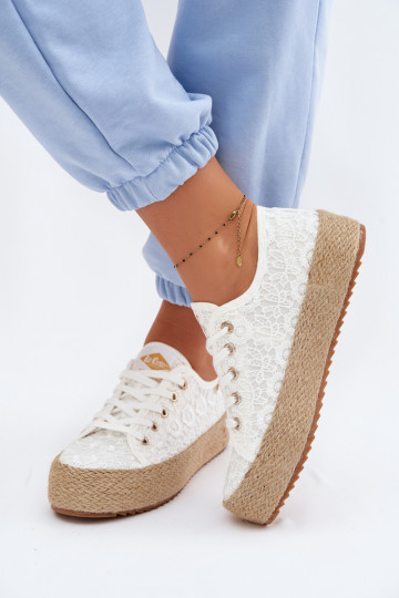 mit Spitzenmotiven lässige Schuhe Espadrilles mit einer Plattform Lee Cooper LCIN-26-31-4326 Zueiße Farbe 2