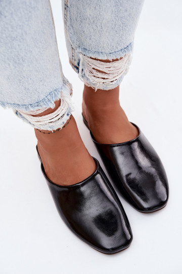 Damen schwarze flache Slipper aus Kunstleder Romelle