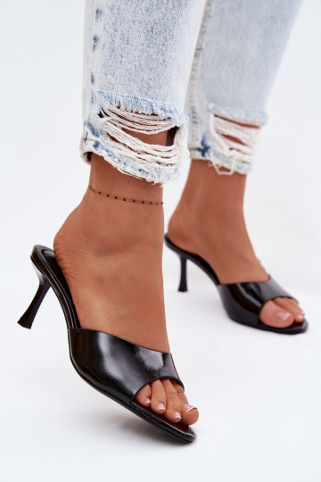 mit Lackeffekt HausschuheImitacji Skóry mit dünnen Absätzen schZuarze Farbe Melissea 2