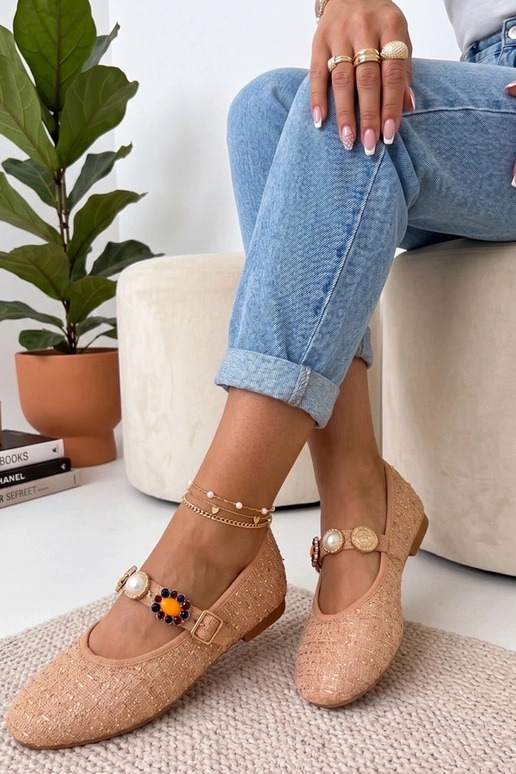 Sandfarbene Ballerinas mit...