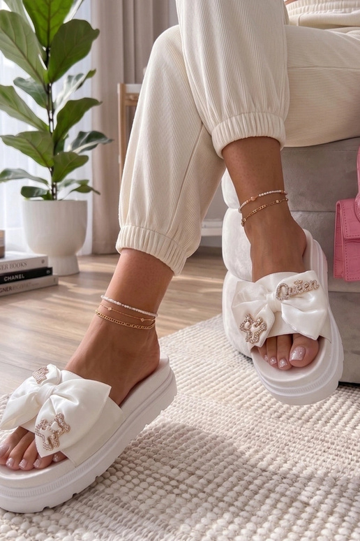 Weiße Plattformclogs mit Schleife Inès