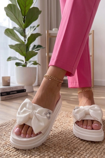 Weiße Plattformclogs mit... 2