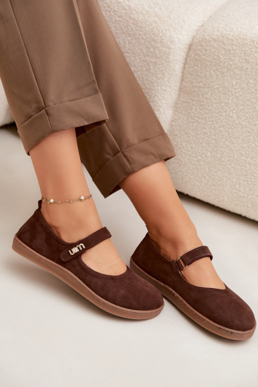 Lederne Wildlederschuhe Barefoot Ballerinas mit Riemchen Zazoo 10206 in Schokoladenfarbe