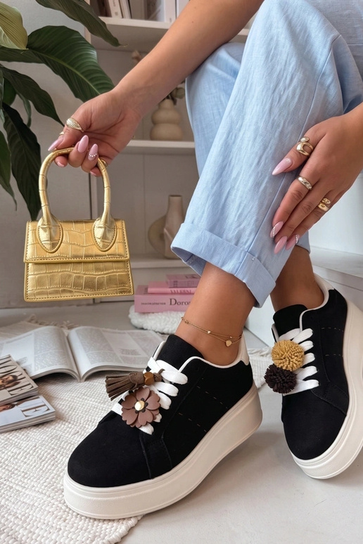 Schwarze Sneakers auf Plattform Oktawia