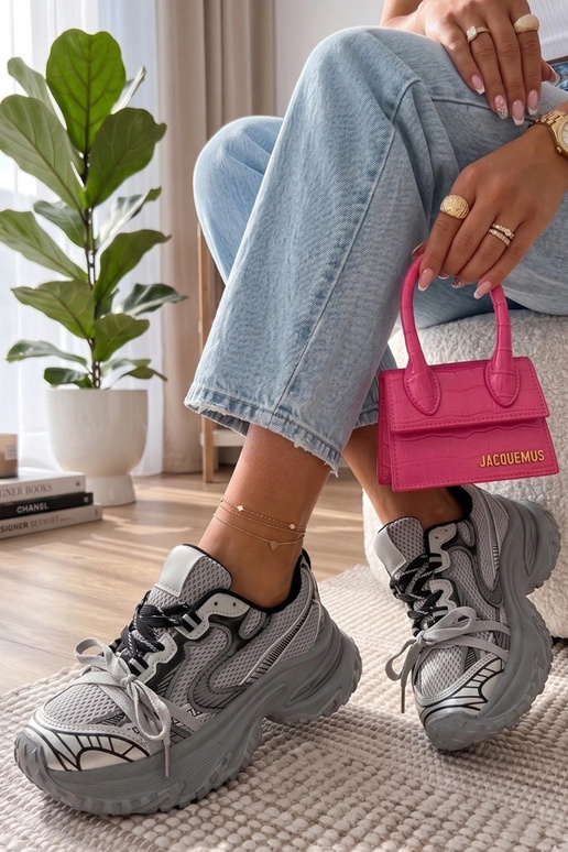 Graue Sneakers auf dicker Sohle Eris