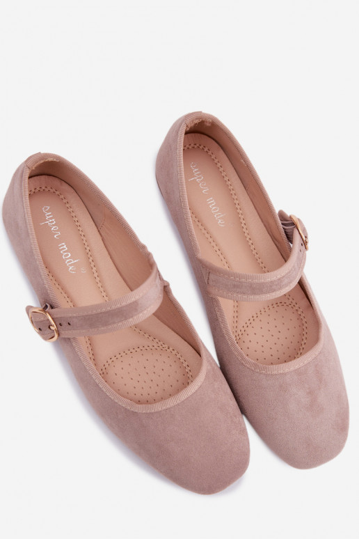 Ballerinas mit Riemchen und goldenen Accessoires mit Schnallen in Sandfarbe Kelisa