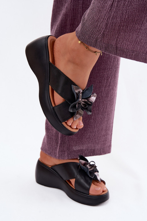 Leder-Platformsandalen mit dekorativen Blumen Vinceza 41511, schwarz