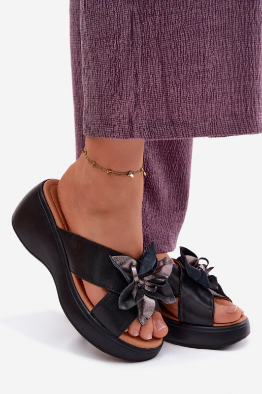 Leder-Platformsandalen mit dekorativen Blumen Vinceza 41511, schwarz