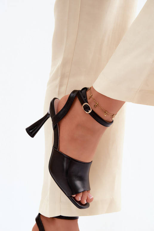 Damensandalen mit Absätzen Vinceza 62297 schZuarze Farbe