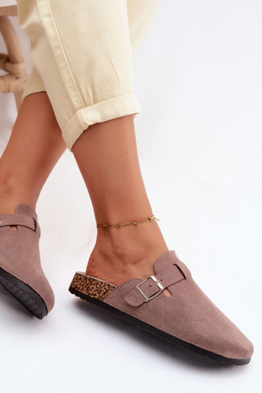 Sandfarbene Slipper mit Schnallen Lacey