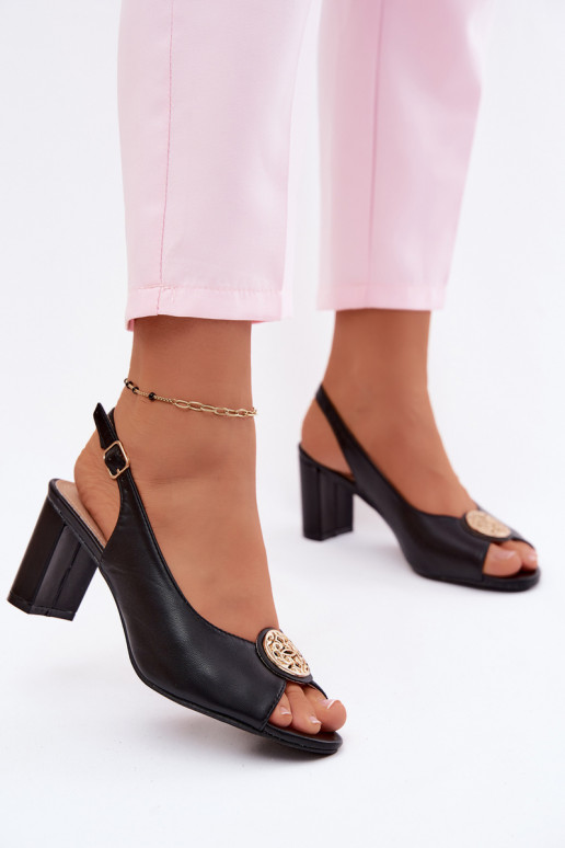 Damen-Sandalen mit hohen Absätzen Ze goldene Farbem Detalem schZuarze Farbe Lotus