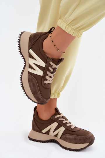 aus INildleder Sneakers Stilvollllschuhe Feminin mit einer Plattform Vinceza 41521 braune Farbe