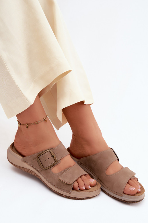 Damenhausschuhe mit Schnallen I mit Klebeverschlussem INBLU LL000006 braune Farbe