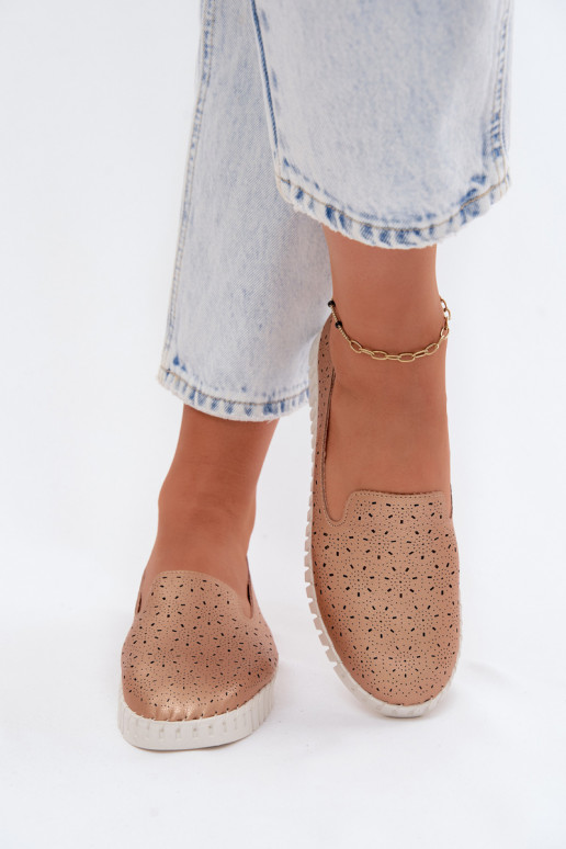 Slipper-Schuhe mit durchbrochenen Elementen in Champagner Salty