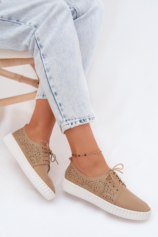 Sandfarbene durchbrochene Schuhe mit Schnürsenkeln Pearla