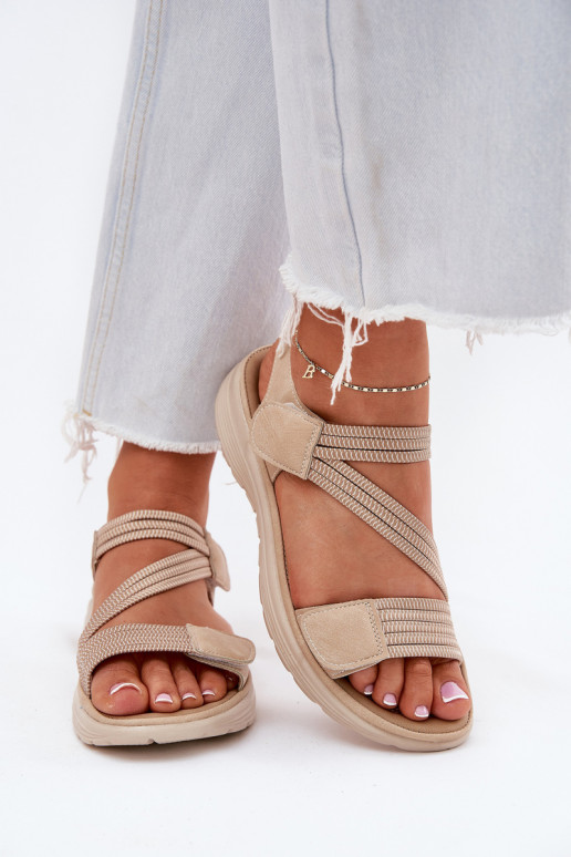 Bequeme Damen sandfarbene Sandalen mit Klettverschlüssen Hallriva