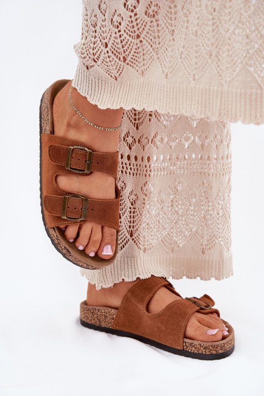 INildlederpantoffeln Auf einer Korksohle mit Schnallen braune Farbe Tavira