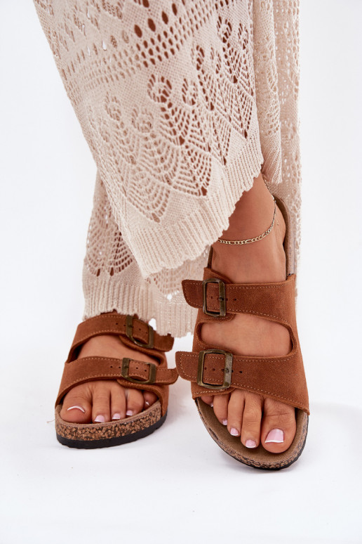 INildlederpantoffeln Auf einer Korksohle mit Schnallen braune Farbe Tavira