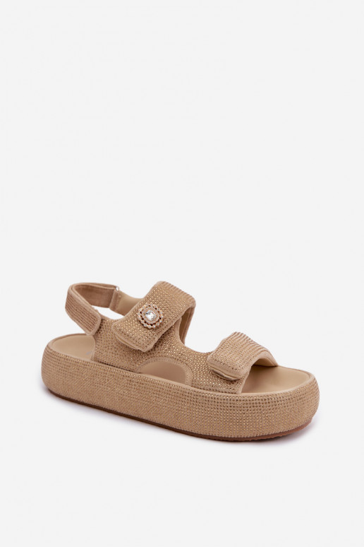 Dekoriert Damensandalen mit einer Plattform GOE TT2N4101 Beige