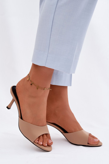 Damenhausschuhe mit dünnen Absätzen  Beige Selmira 2
