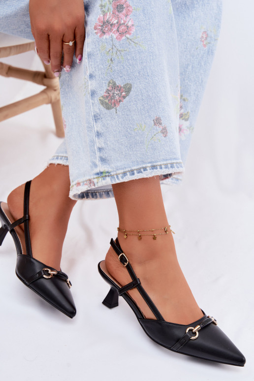 Damen Sandalen mit spitzen Absätzen in schwarzer Farbe Felessa