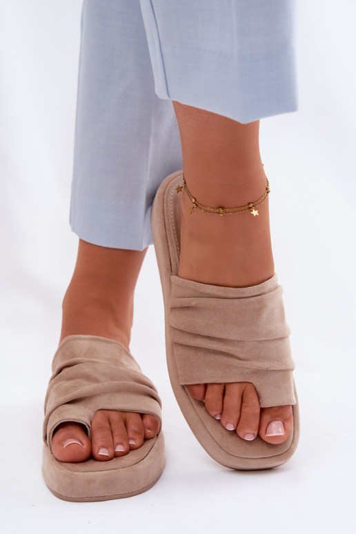 Beige Damenhausschuhe mit Rüschen Gelmira