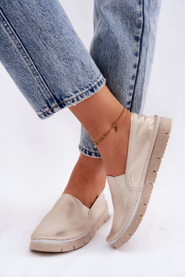 Goldene Slipper für Damen aus Leder Przecierany 2