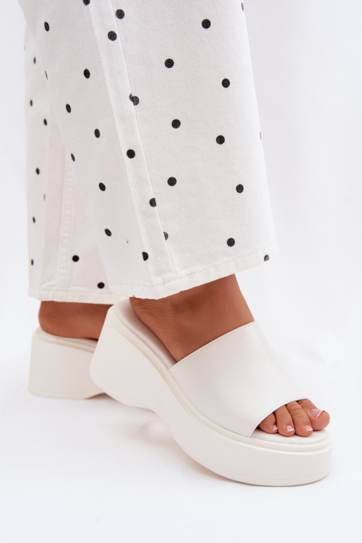 Damenhausschuhe mit einer Plattform Zueiße Farbe Virelia