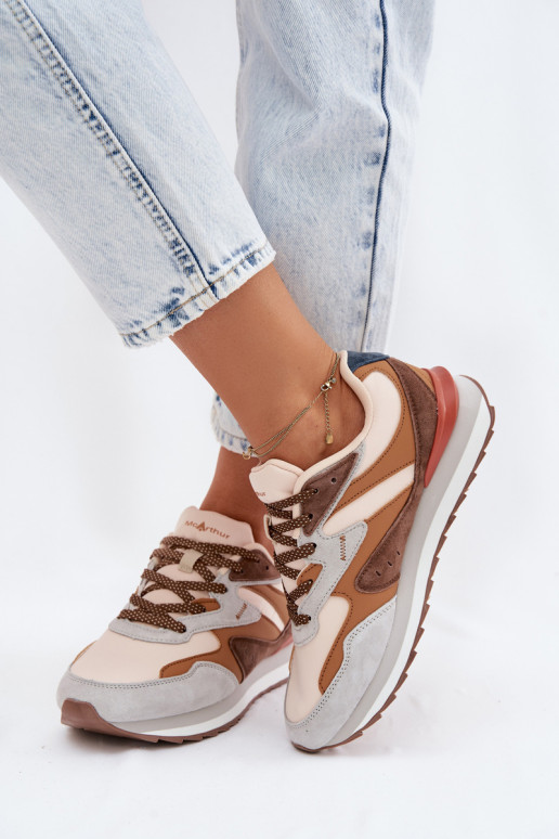 Braune Damen-Sneaker aus Wildleder McArthur MA253IN