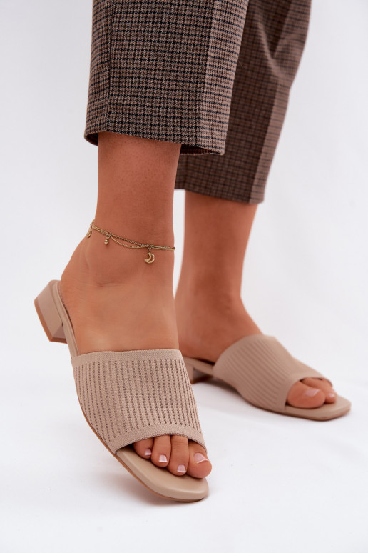 Beige Damenschuhe mit breiten Absätzen Belissea