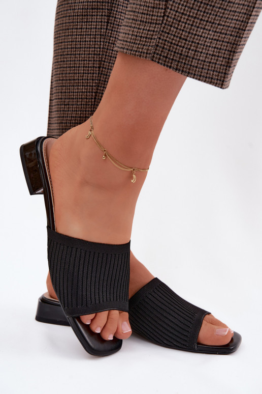  Damenhausschuhe mit breiten Absätzen schZuarze Farbe Belissea