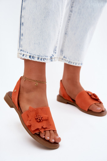 Wildledersandalen mit breiten Absätzen und dekorativen Blumen Zazoo 407471 in Orange