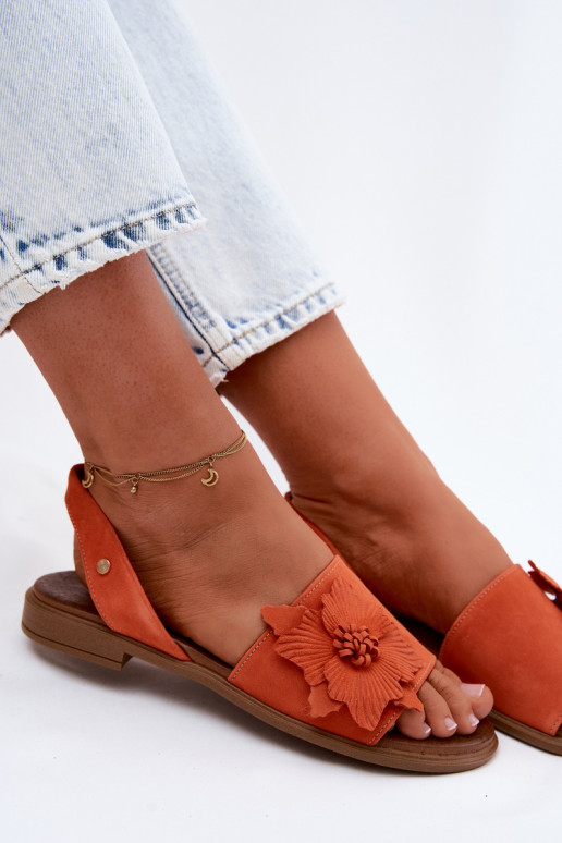 Wildledersandalen mit breiten Absätzen und dekorativen Blumen Zazoo 407471 in Orange