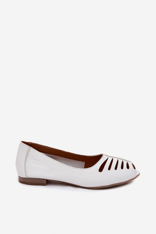 Löcher ballerinas aus Kunstleder Tai turiciejka P7541-11 weiß