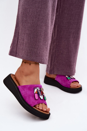 Haut INildleder-Hausschuhe für Damen mit Ornamenten mit einer Plattform Vinceza 66942 pinke Farbe